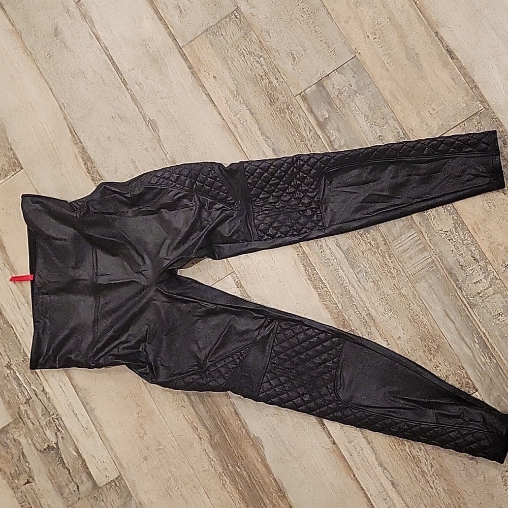 Spanx - Quilted Leggings-Size L